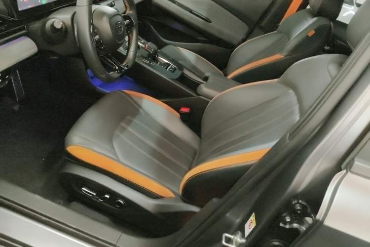 Used GAC Trumpchi EMPOW 2022 270T DCT J16 R-Style Track Edition