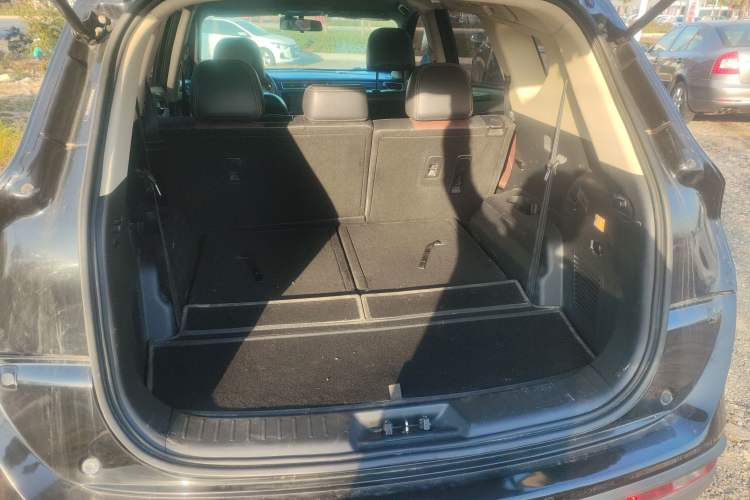 Used Dongfeng Fengon 580 2017 Revised Version 1.5T CVT Luxury Edition
