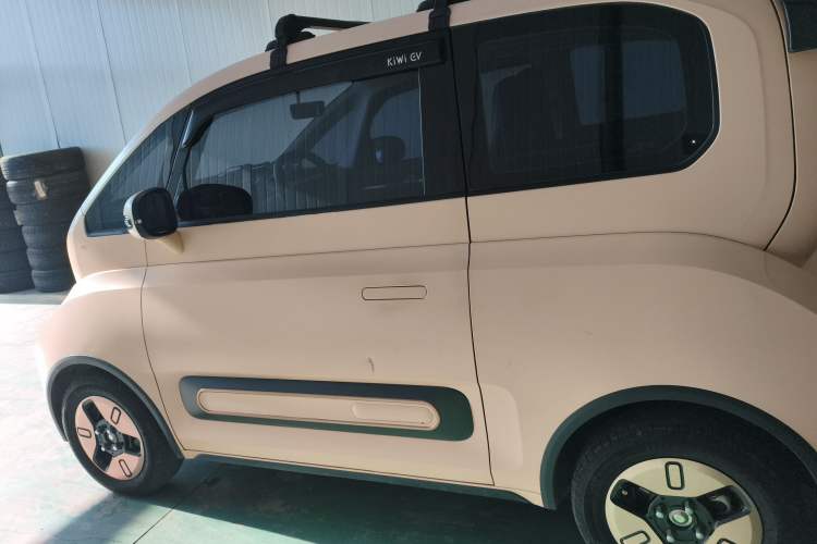 Used Baojun KiWi EV 2022 Designer Lite Edition Lithium Iron Phosphate
