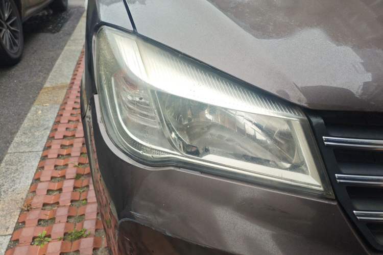 Used Dongfeng Fengon 330 2019 1.5L 330S Manual Comfort Version China VI Standard