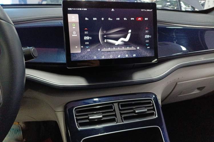 Used BYD Qin PLUS 2021 EV 400KM Luxury Model