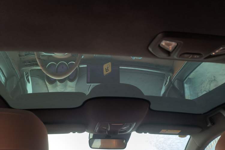 Used ORA Lightning Cat 2022 555 km Luxury Edition