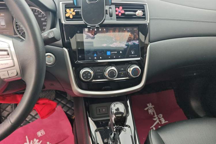 Used Nissan Tiida 2021 1.6L CVT Smart Drive Edition
