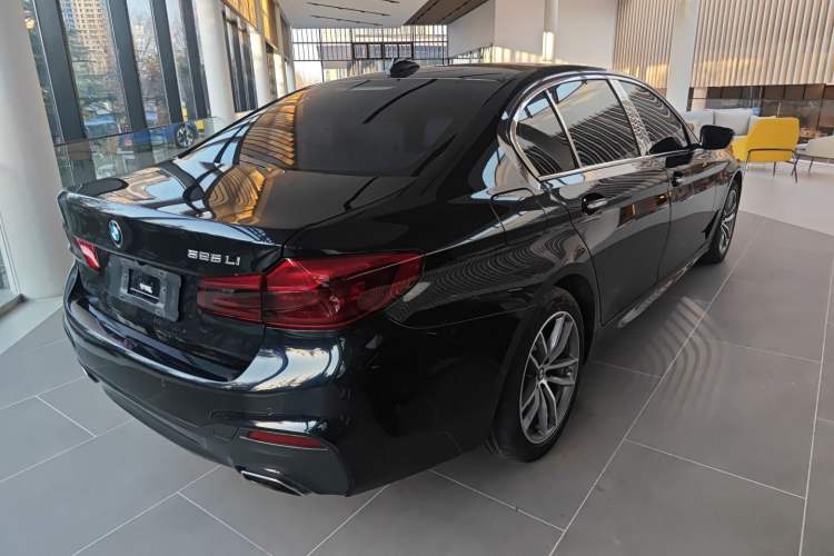 Used BMW 5 Series 2018 525Li M Sport Package
