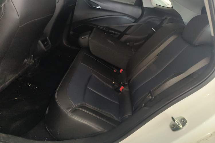 Used Buick Velite 6 2023 430km Range Commuter Version
