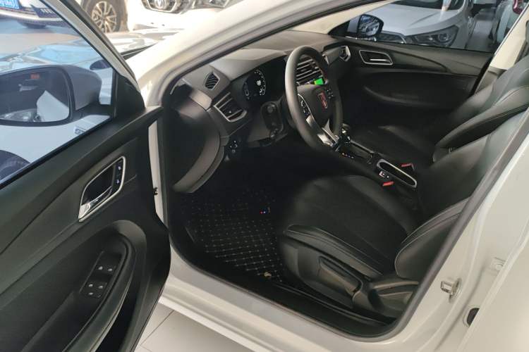 Used Roewe i5 2020 1.5L Automatic 4G Connect Luxury Flagship Edition