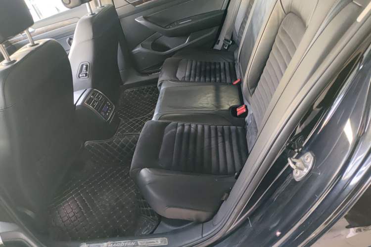 Used Volkswagen Magotan 2017 330TSI DSG Luxury Model
