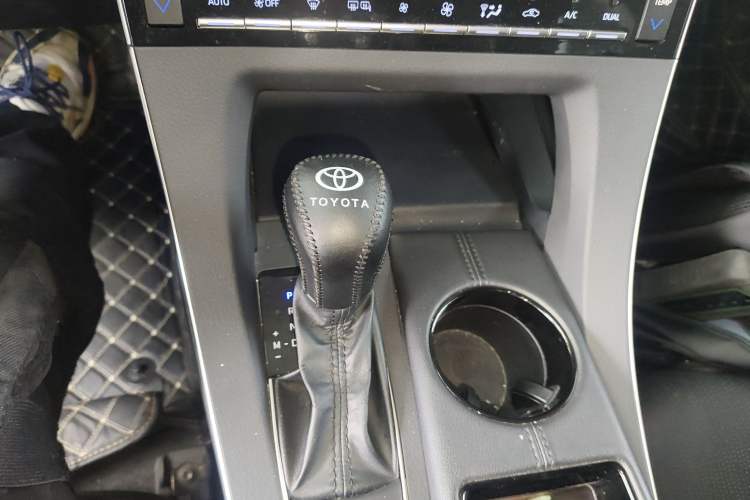 Used Toyota Avalon 2019 2.0L XLE Premium Edition China VI
