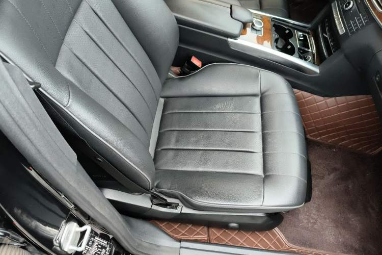 Used Mercedes-Benz E-Class 2015 Revised E 260 L
