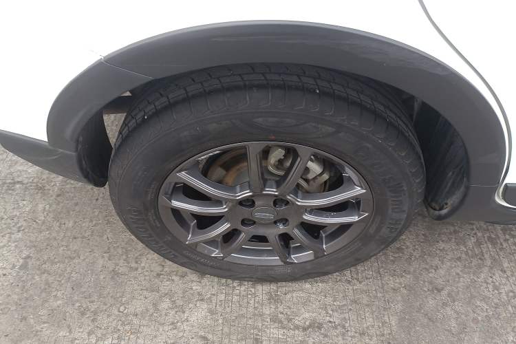 Used Geely Auto Vision X3 2021 PRO 1.5L CVT Deluxe Model