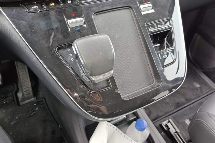 Used Hongqi HQ9 PHEV 2024 2.0T Four-Wheel Drive Business Edition
