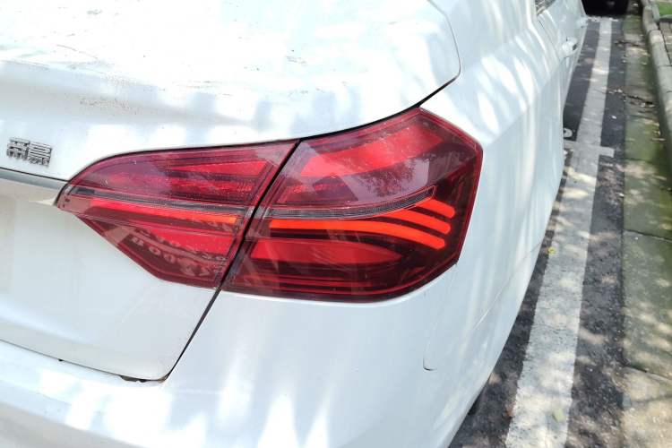 Used Geely Auto Emgrand 2018 1.5L Manual Upward Connect Edition
