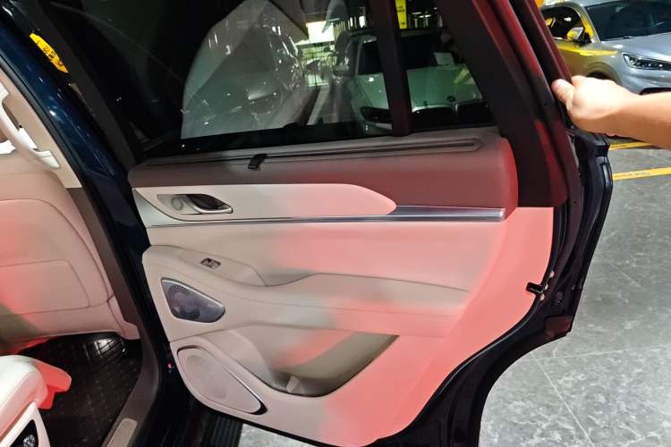 Used Wey Lanshan 2025 Four-Wheel Drive Max
