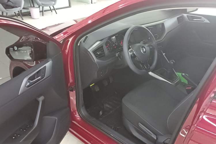 Used Volkswagen Polo 2019 Plus 1.5L Manual Panoramic Enjoyment Edition
