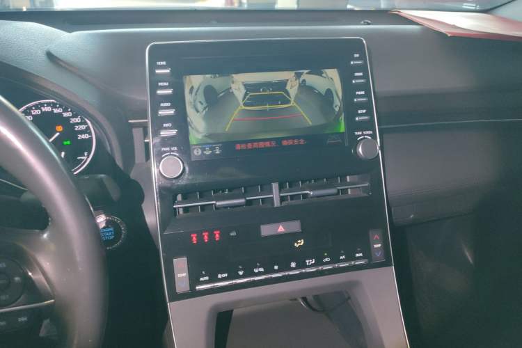 Used Toyota Avalon 2019 2.0L XLE Premium Edition China VI
