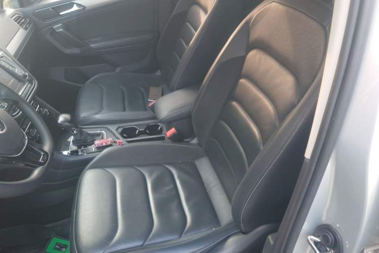 Used Volkswagen Tiguan L 2017 330TSI Automatic Two-Wheel Drive Luxury Edition
