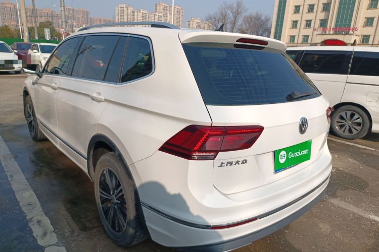 Used Volkswagen Tiguan L 2017 380TSI Automatic All-Wheel-Drive Luxury Edition
