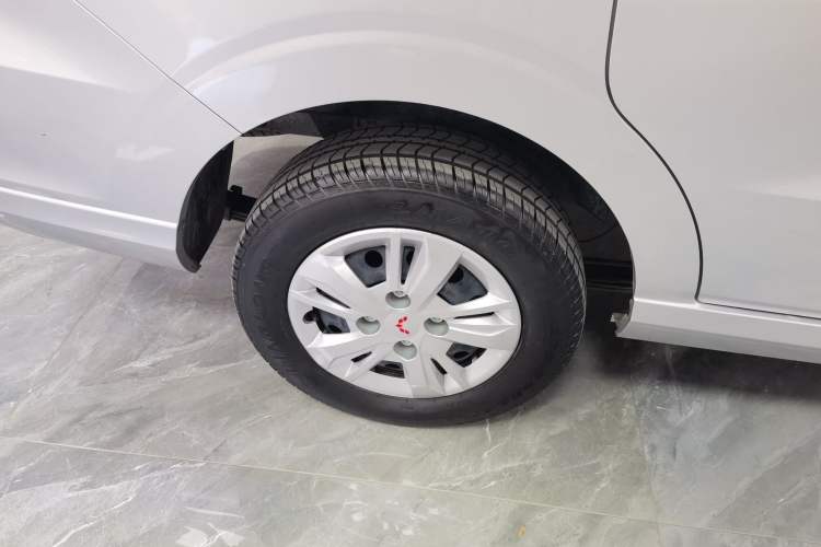 Used Wuling Hongguang 2021 1.5L Revised S Base Version with Electric Power Steering LAR
