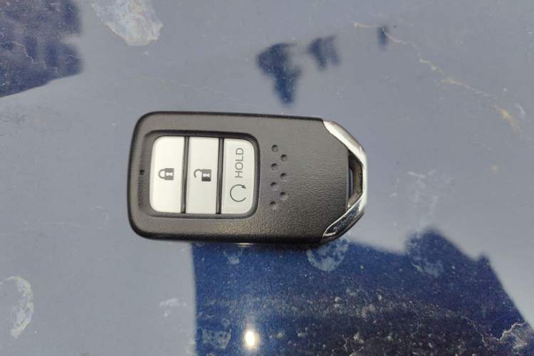 Used Honda CR-V 2021 240TURBO CVT 2WD Fashion Edition
