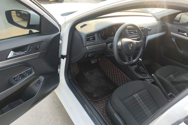 Used Volkswagen Lavida 2019 Lavida Start 1.5L Automatic Trendy Version China VI Standard