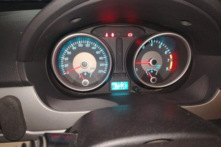 Used Buick Excelle 2013 1.5L Automatic Classic Model
