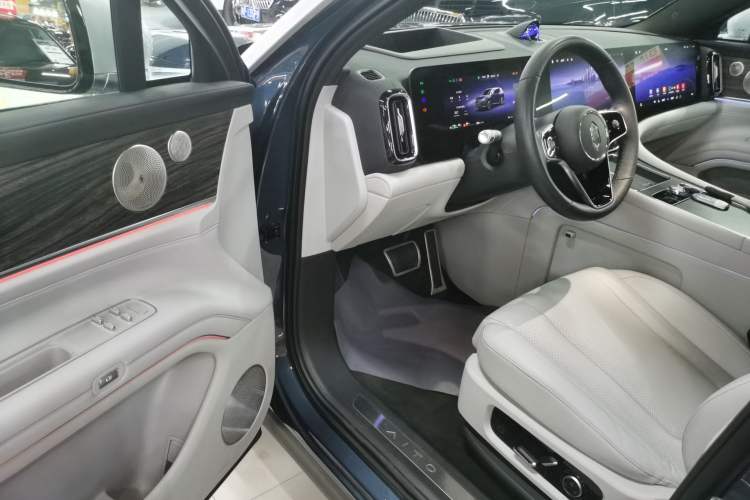 Used Hima AITO M9 2024 Range-Extended Ultra Version 42 kWh 6-Seater Model
