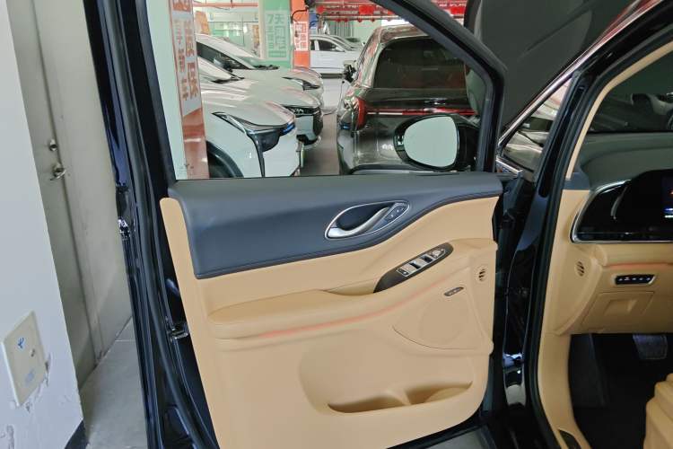 Used VOYAH Dream 2022 Low-Carbon Edition Plus Intelligent Driving Package
