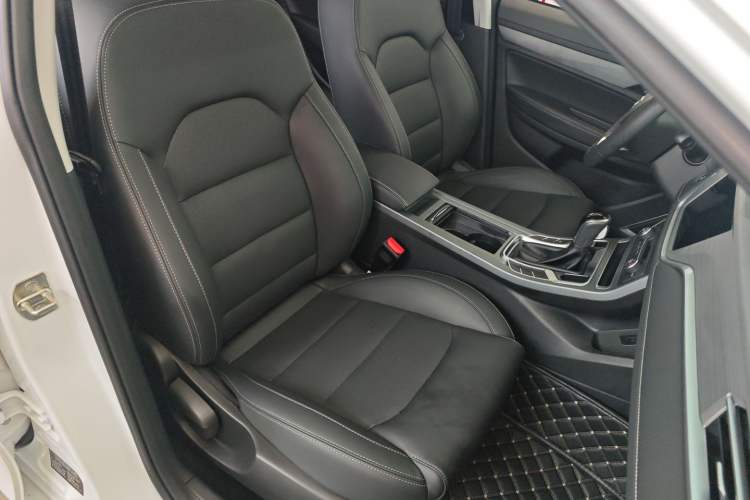 Used Geely Auto Emgrand 2021 UP 1.5L CVT Luxury Model
