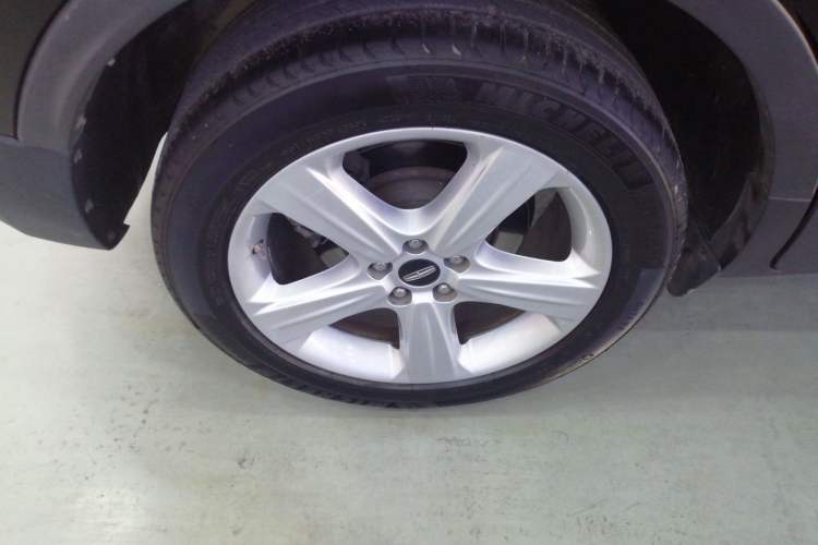 Used Lincoln MKC 2017 2.0T Two-Wheel Drive Deluxe Edition