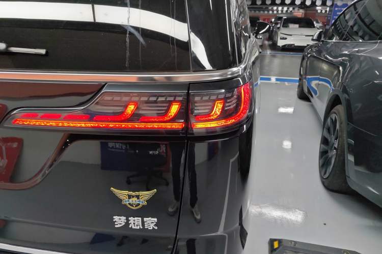 Used VOYAH Dream 2022 0-Carbon Edition Dream+ Smart Enjoyment Package 475 km
