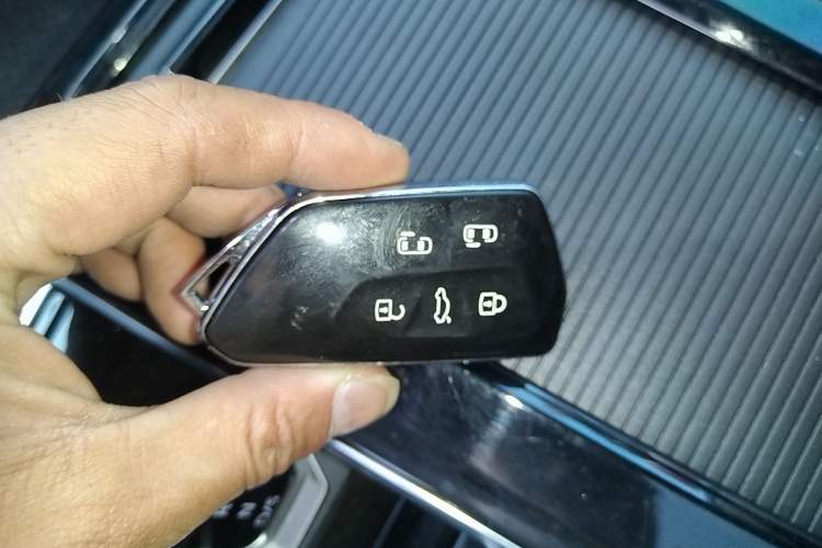 Used Volkswagen Viloran 2024 330TSI Luxury Edition