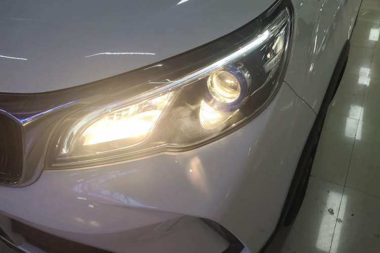 Used Geely Auto Vision X3 2021 PRO 1.5L CVT Deluxe Model
