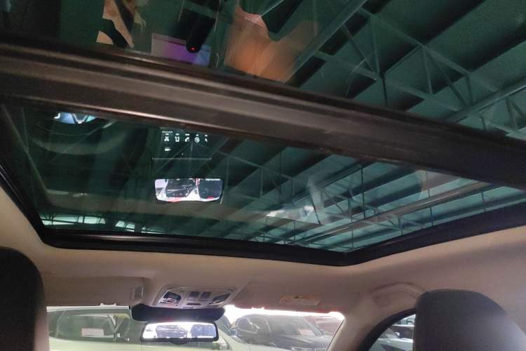 Used Wey VV7 2019 Upgraded Model 2.0T Ultra-Luxury Version China V Standard
