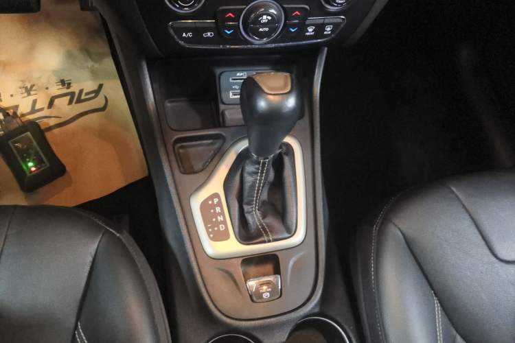 Used  Cherokee 2017 2.0L Superior Edition