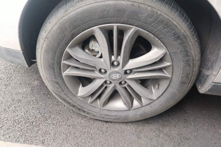 Used Hyundai ix35 2015 2.0L Automatic 2WD Smart Type China IV