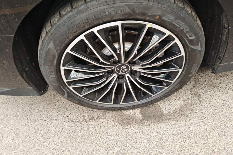 Used BYD Han 2025 DM-i Intelligent Driving Edition 125KM LiDAR Flagship Model
