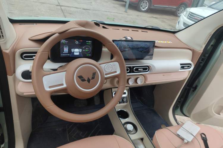 Used Wuling Hongguang MINIEV 2024 3rd Generation 215km Youth Edition
