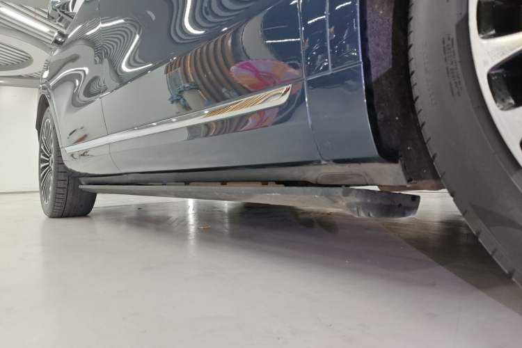 Used Hima AITO M9 2024 Range-Extended Ultra Version 52 kWh 5-Seater Model
