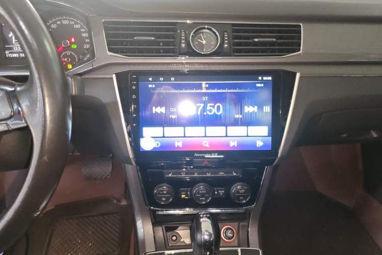 Used Volkswagen Passat 2017 330TSI DSG Luxury Edition
