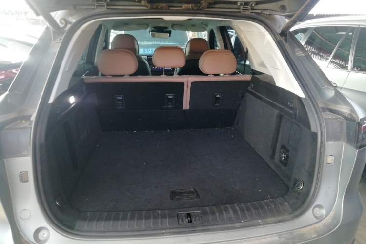 Used Chery Tiggo 8 L 2024 2.0T Two-Wheel Drive Prestige Version 5 Seats