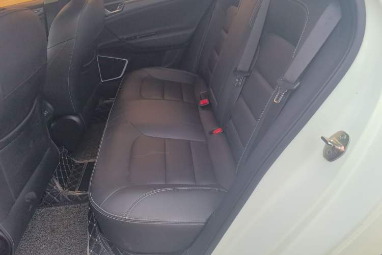 Used Geely Auto Emgrand GL 2018 1.4T Manual Elite Smart Connectivity Version