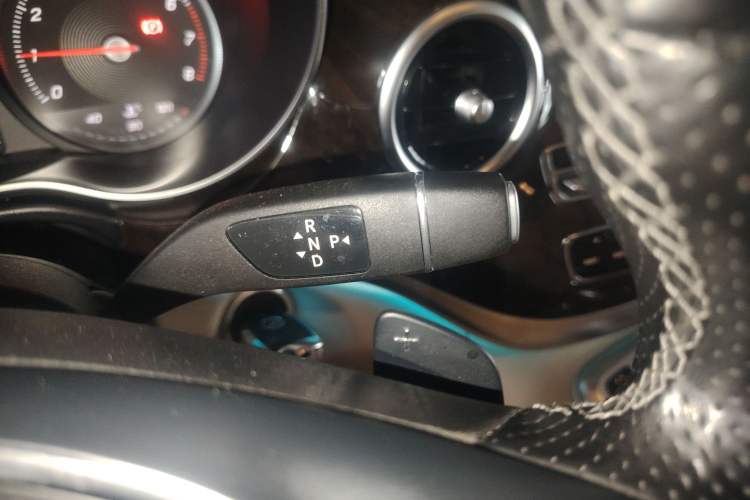 Used Mercedes-Benz V-Class 2018 V 260 Prestige Edition China VI
