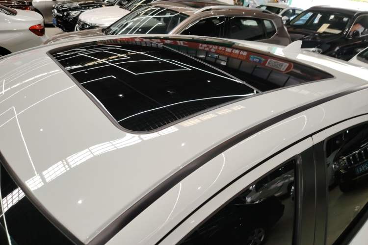 Used Honda Vezel 2020 1.5L CVT Elite Edition
