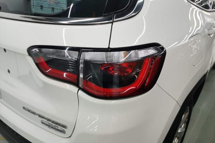 Used  Compass 2017 200T Automatic Family Edition
