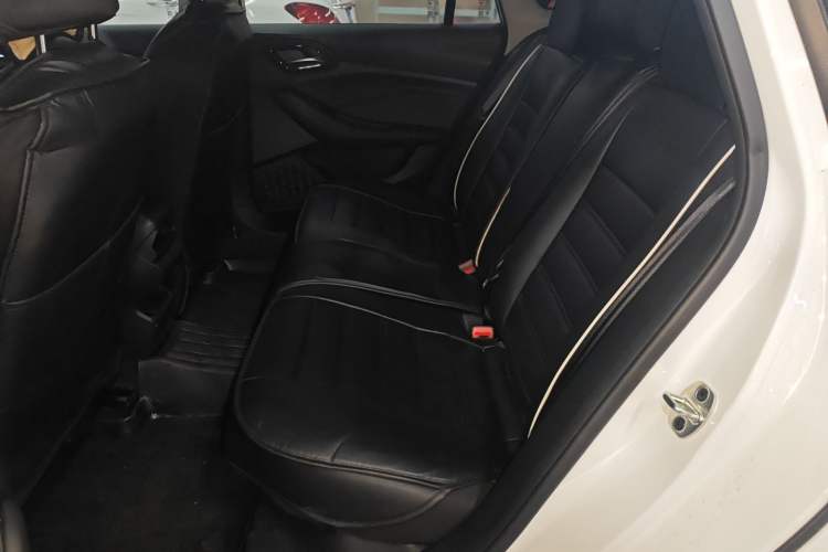 Used MG 5 2023 180 DVVT Manual Fashion Edition
