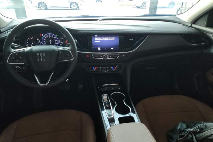 Used Buick Regal 2024 28T Luxury Edition
