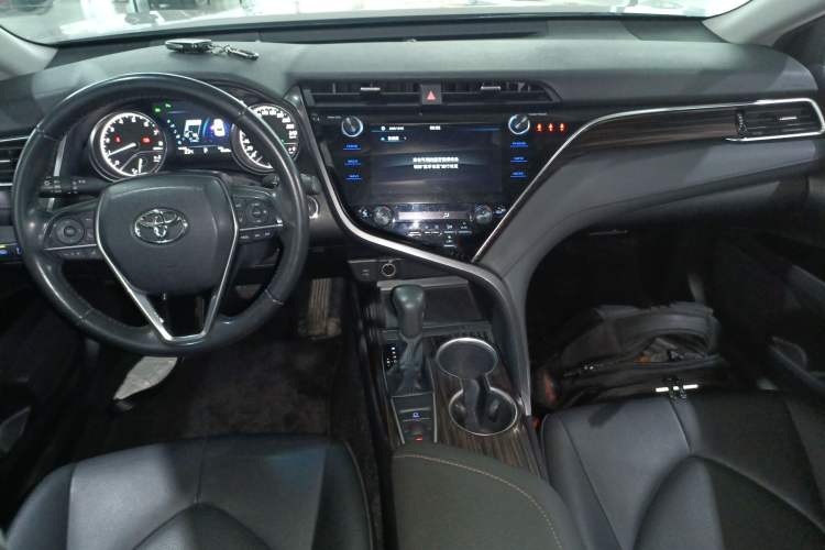 Used Toyota Camry 2019 Revised Version 2.0G Luxury Edition