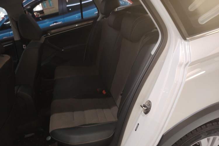 Used Volkswagen C-TREK 2018 1.5L Automatic Comfort Model
