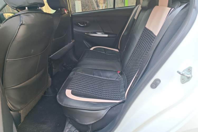 Used Toyota YARiS L Zhi Xuan 2015 1.5E Automatic Charm Edition