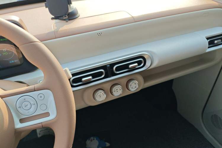 Used Wuling Hongguang MINIEV 2024 3rd Generation 215km Youth Edition
